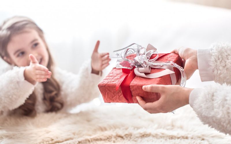 Chọn món Quà tặng 8-3 thật nhiều ý nghĩa