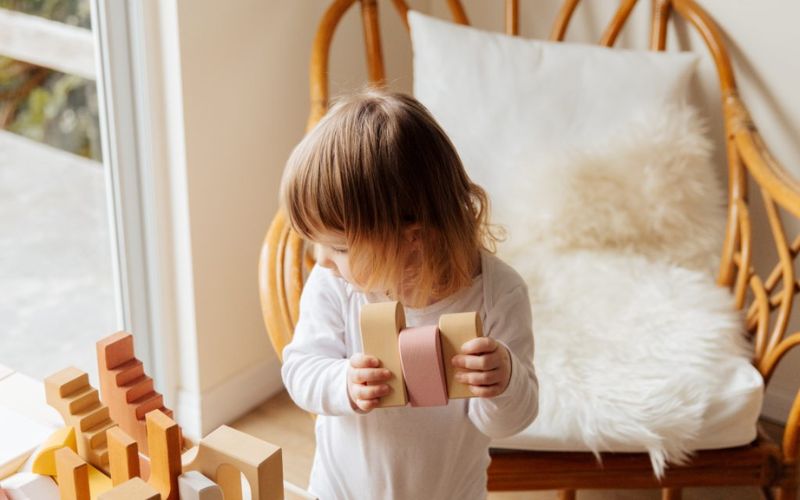 Tại sao ba mẹ nên tặng phần thưởng cho bé vào mùa hè?